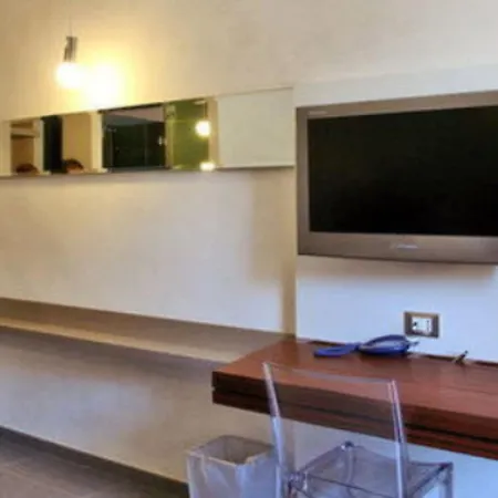 Hotel California 3*