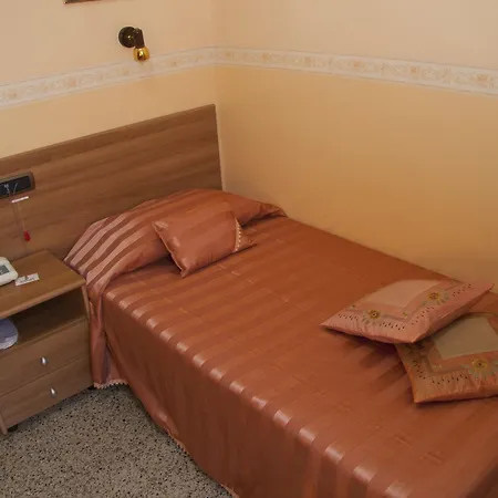 Casa La Salle - Casa Religiosa Affittacamere 3*