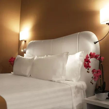 Trevi Aparthotel 2*