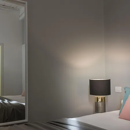 Bed & Breakfast Maison Giulia By Hili 2*