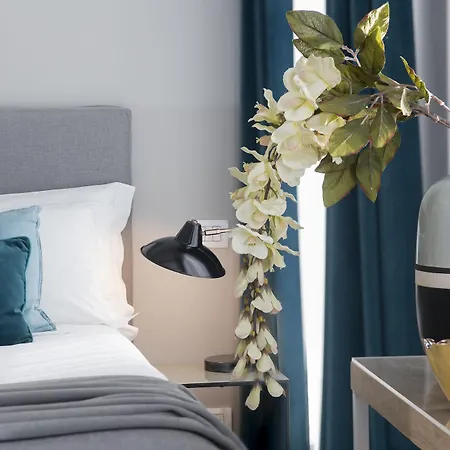 Maison Giulia By Hili Bed & Breakfast