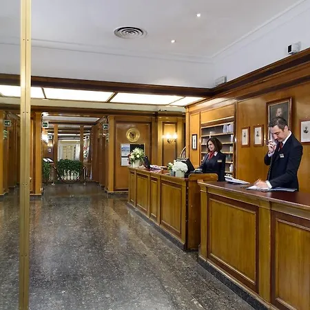 Bettoja Massimo D'azeglio Hotel 4*