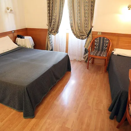 Santa Prassede فندق روما