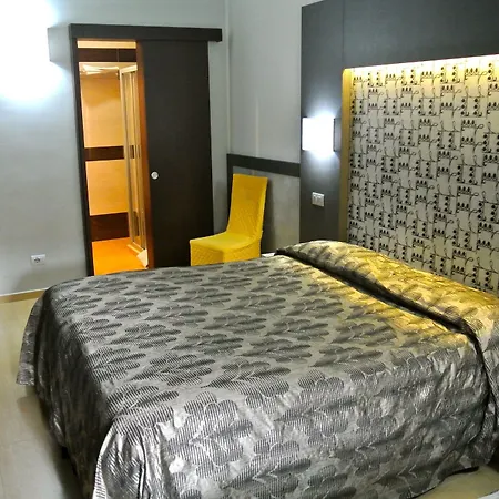 Hotel Dei Mille 3*