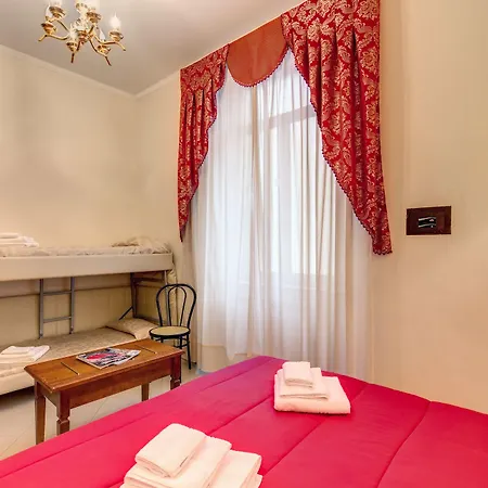 Cambridge Hotel 3*
