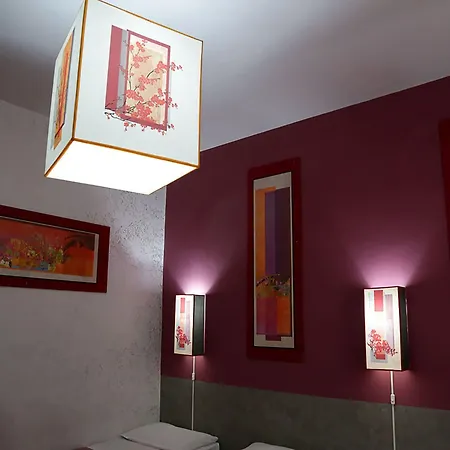 Roma Room Hotel 3*