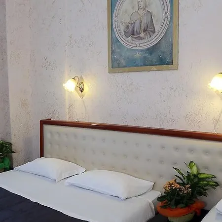 Roma Room Hotel