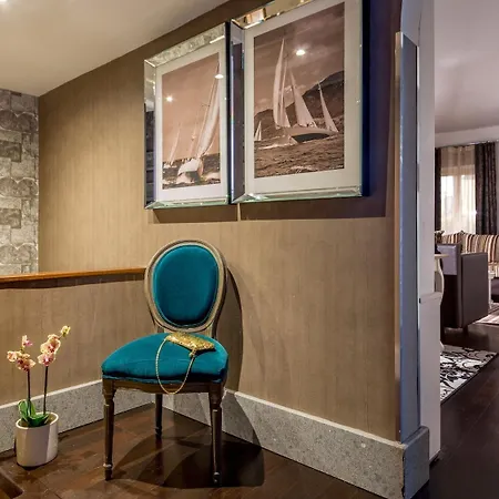 The At The Forum Luxury Collection - The At The Forum