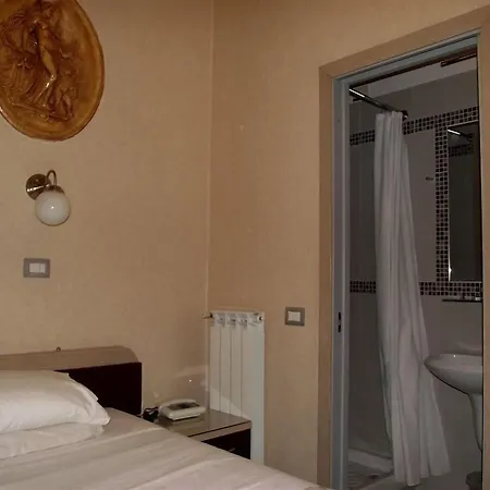 Elide Szálloda 3*