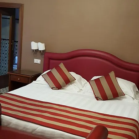 Otel Piazza Di Spagna