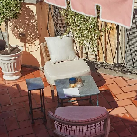 Отель 9hotel Cesari 4*