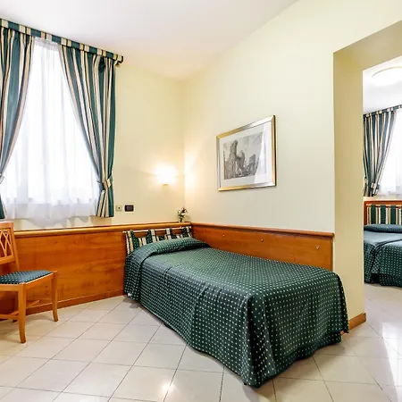 Residenza Paolo Vi Hotell