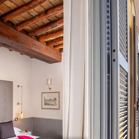 Vendégház Via Del Corso 3*
