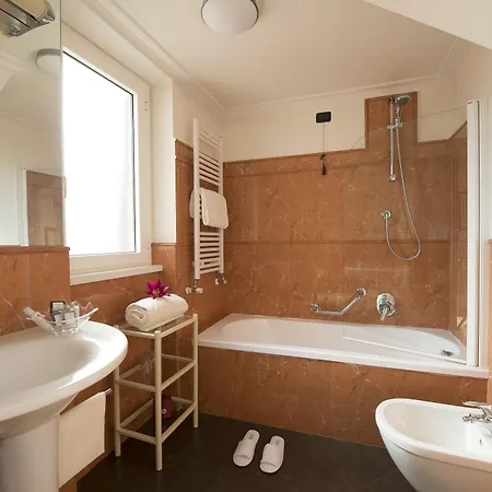 Hotel Gregoriana 3*