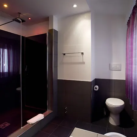 Town House Fontana Di Trevi Bed & Breakfast