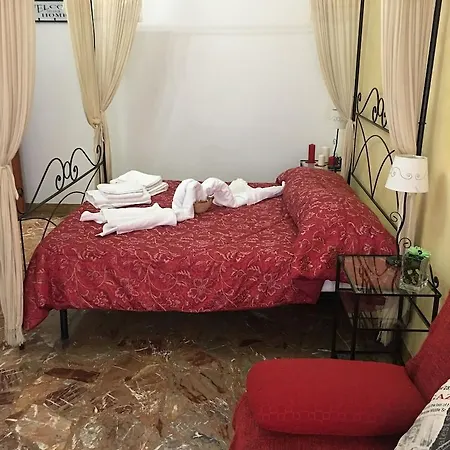 Bed & Breakfast Damiani & Sister Guesthouse 2*