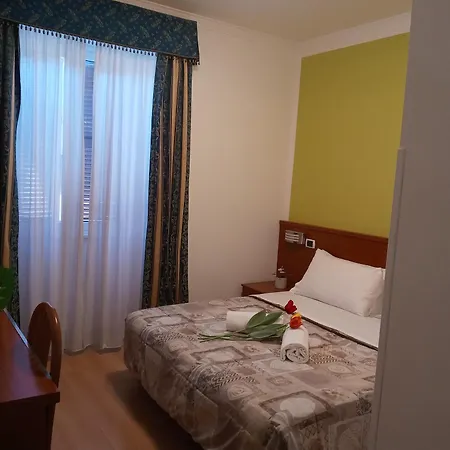Guest house La Casa Dell'arte 2*