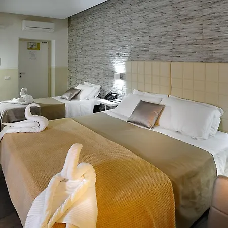 B&B Domus Castroni Pompeo Magno 3*