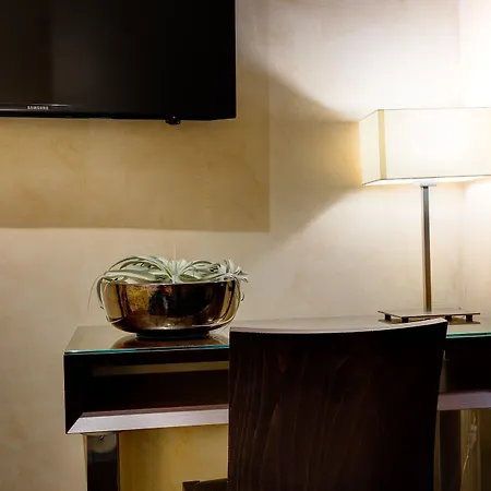 Intown Luxury House Guest house