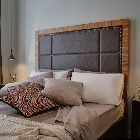Intown Luxury House Guest house