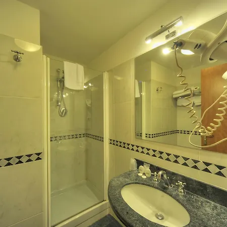 Aurora Garden Hotel 3*