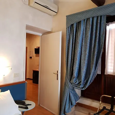 Julia Otel 3*