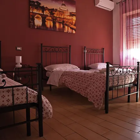 Marco E Laura Al Vaticano Bed & Breakfast 3*
