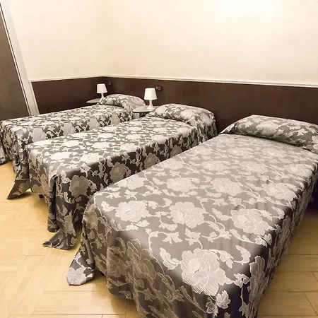 Hostel Funny Palace *