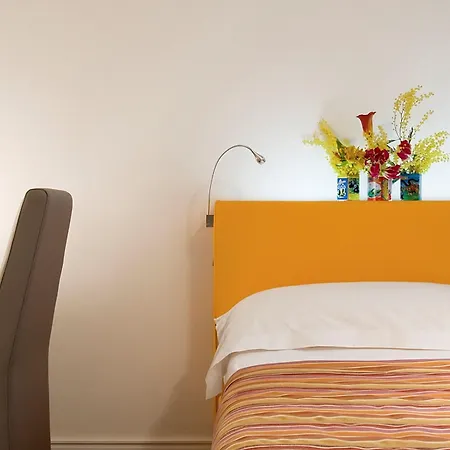 Hotel De 3*