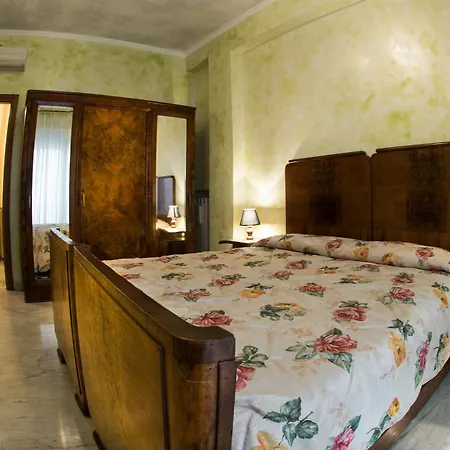 Bed & Breakfast Giornate Romane 2*