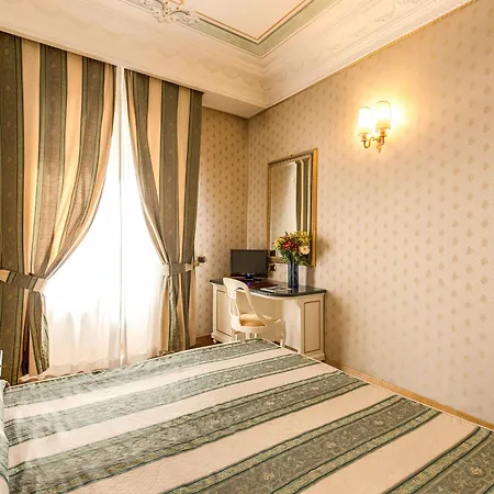 La Lumiere Di Piazza Di Spagna Hotel