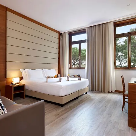 Hotel Occidental Aurelia 4*