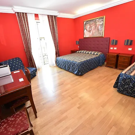 Hotel Augustus *