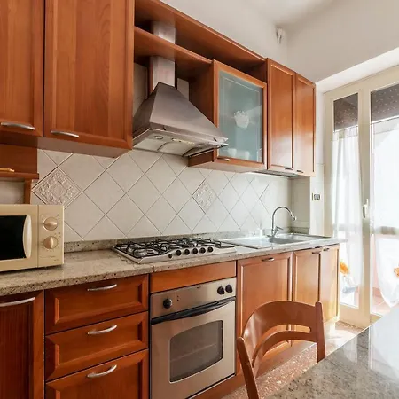 Apartment Monteverde Roomy Sun And Flowers Rome