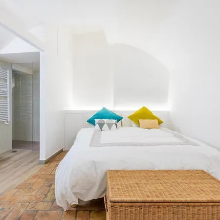 Apartment Central