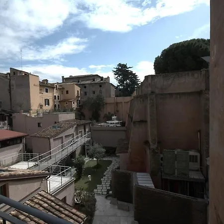 Hotel De Rome