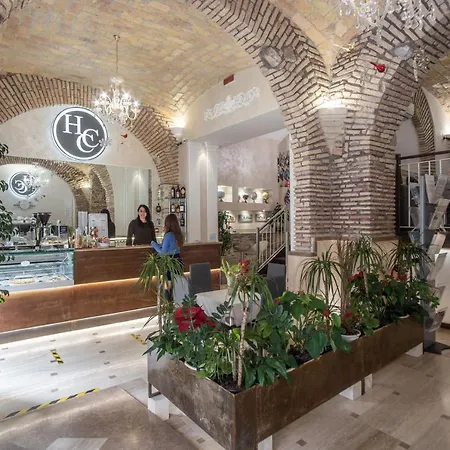 Centro Cavour 3* Rome