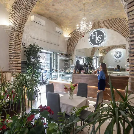 Centro Cavour Hotel 3*