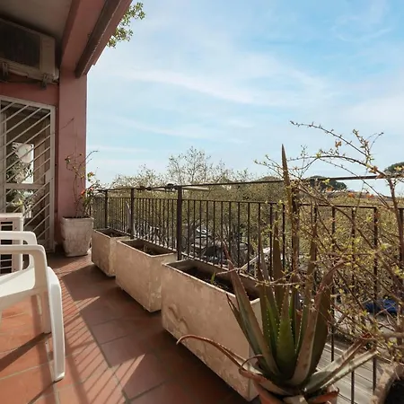 Monteverde Roomy Sun And Flowers Apartment *