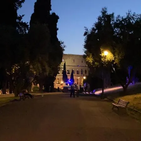 Cavour 44616 Appartamento Roma