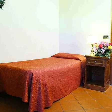 Bed & Breakfast Domus Sessoriana 3*