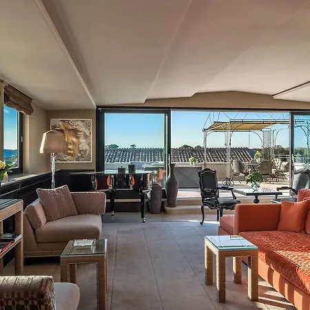 Hassler Hotel 5*