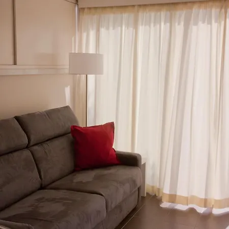 Trevi Aparthotel 2*