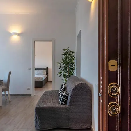 San Lorenzo Functional Flat
