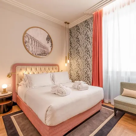 H10 Palazzo Galla מלון 4*