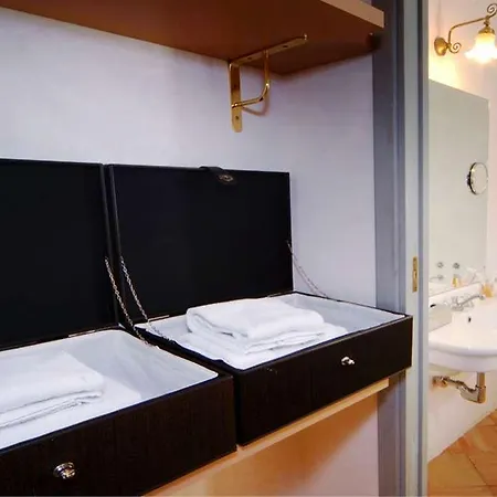 Residenza Frattina Penzion