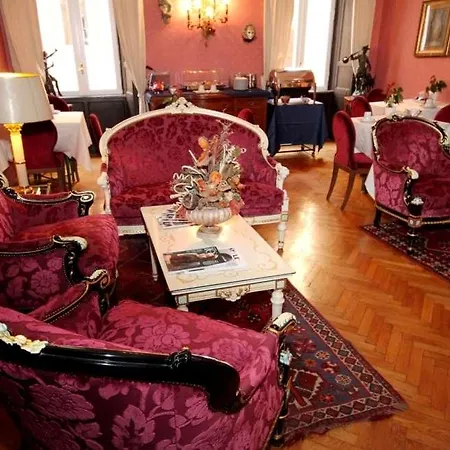 Residenza Frattina Penzion