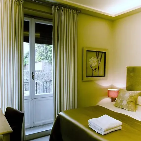 Valeri Hotel 3*
