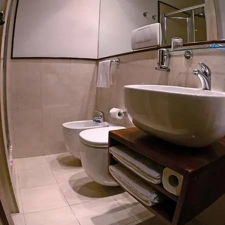 Al Colonnato Di San Pietro Bed & Breakfast Rome