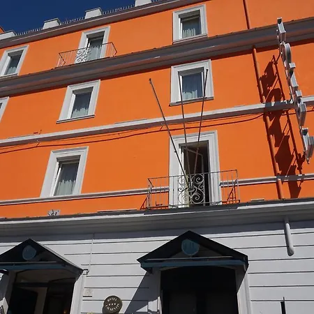 Laurentia Hotel